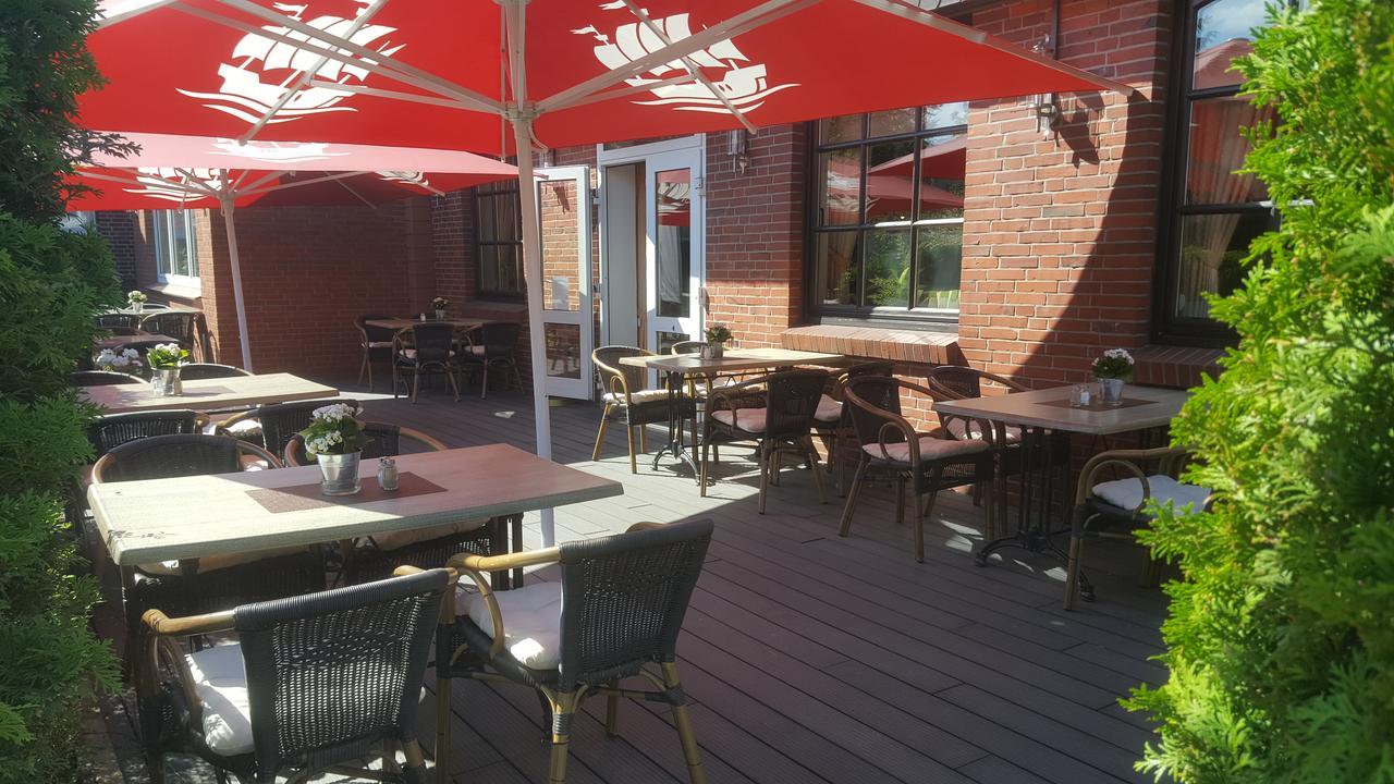 Hotel Zwei Linden - Links Der Elbe - Niedersachsen Balje Exterior photo